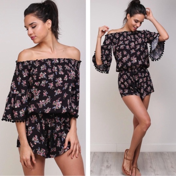 Off the shoulder floral print pom pom romper - Picture 3 of 10
